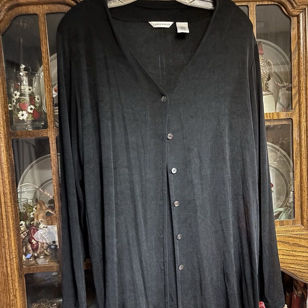 Laura Ashley Women's Long Sleeve Buttons‎ Black Top Layering Piece Office XL